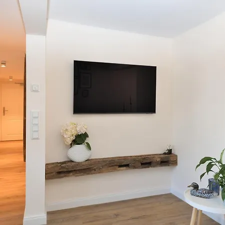 Apartment Schiefe Haus- 