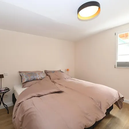 Schiefe Haus- 