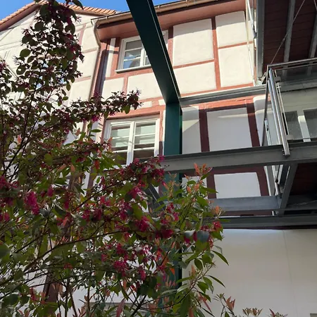 Schiefe Haus- Nibelungen Apartment *